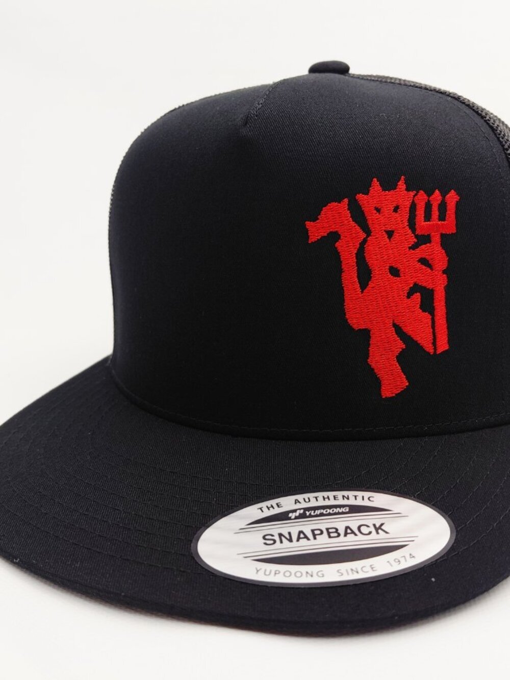 Manchester United Football Club Soccer Hat Flat Bill Mesh Snapback Embroidered